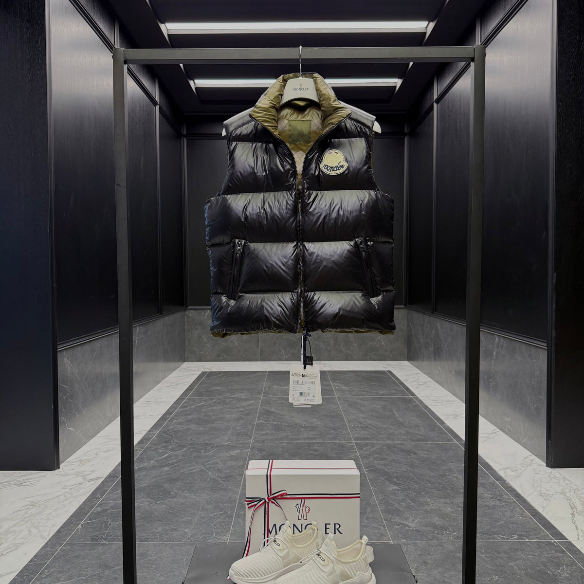 MONC LIPSI VEST