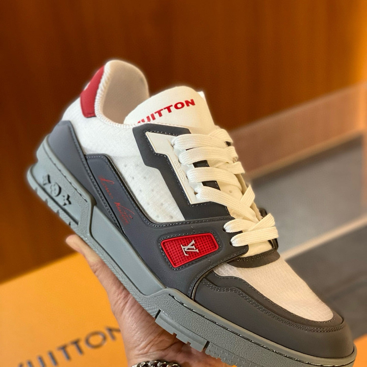 LOU TRAINERS
