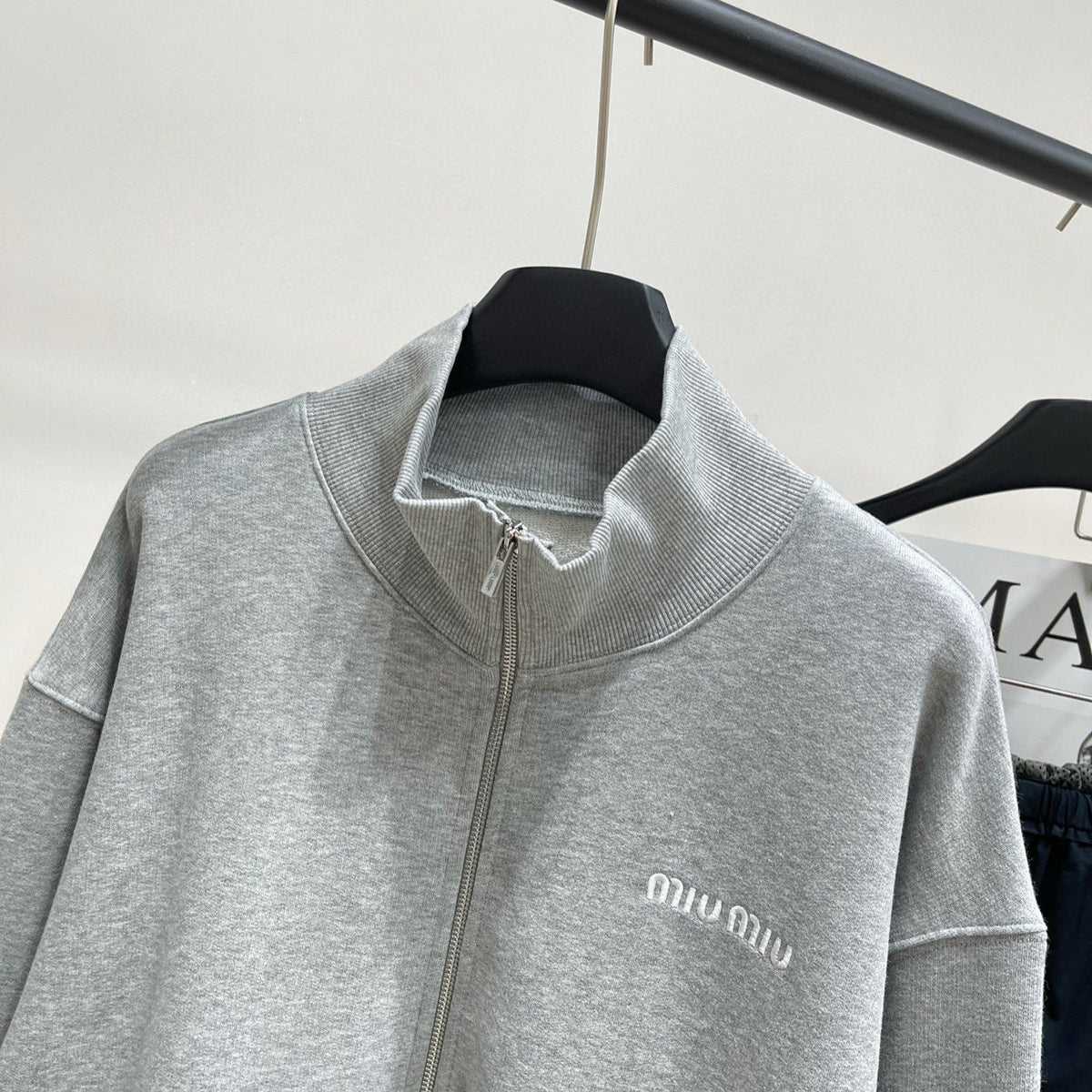 MIU M ZIP SWEATSHIRT