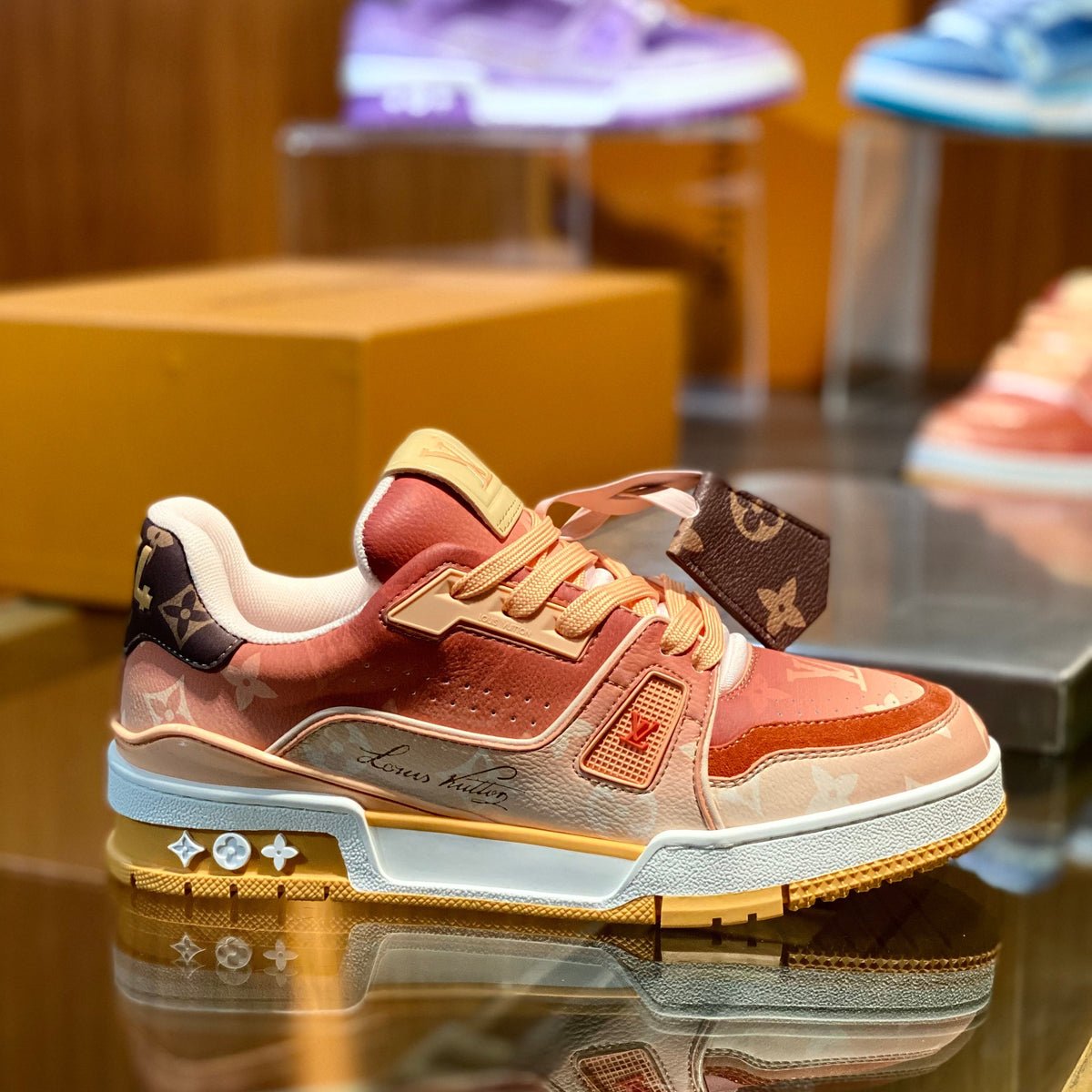 LOU SNEAKERS
