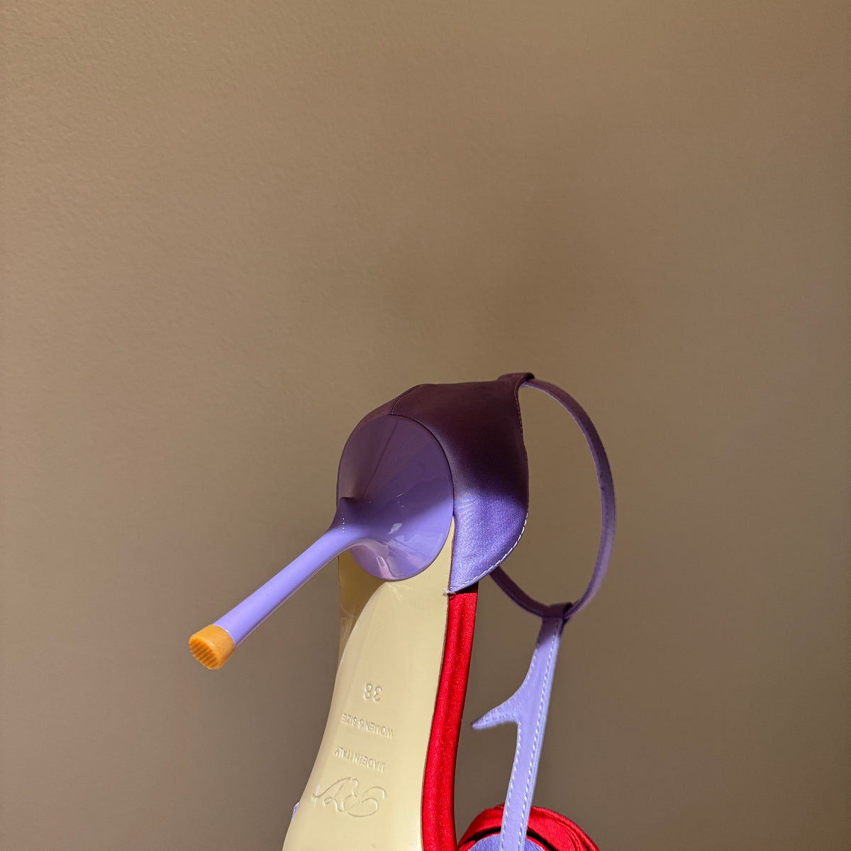 ROGER V HEELS