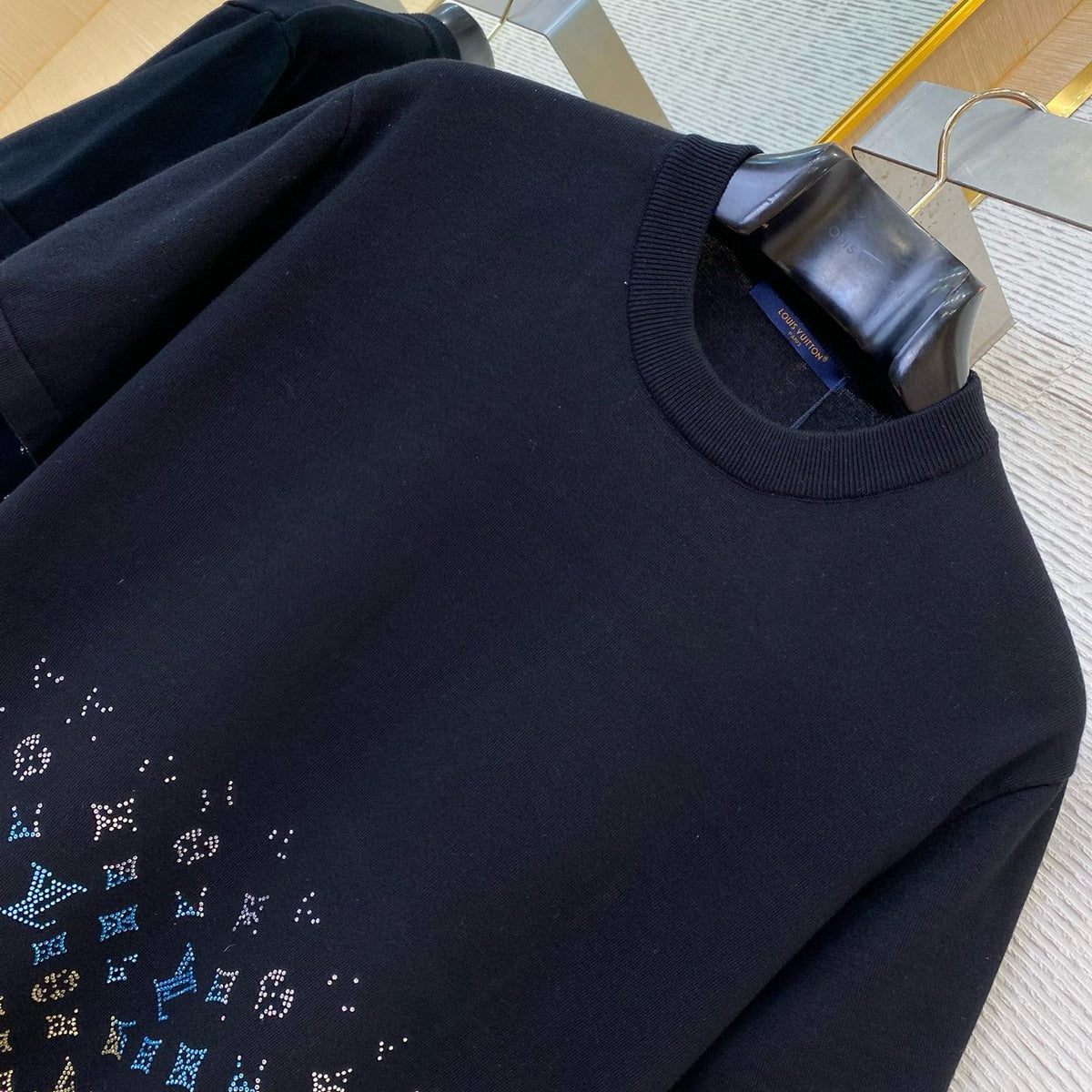 LOU T-SHIRT