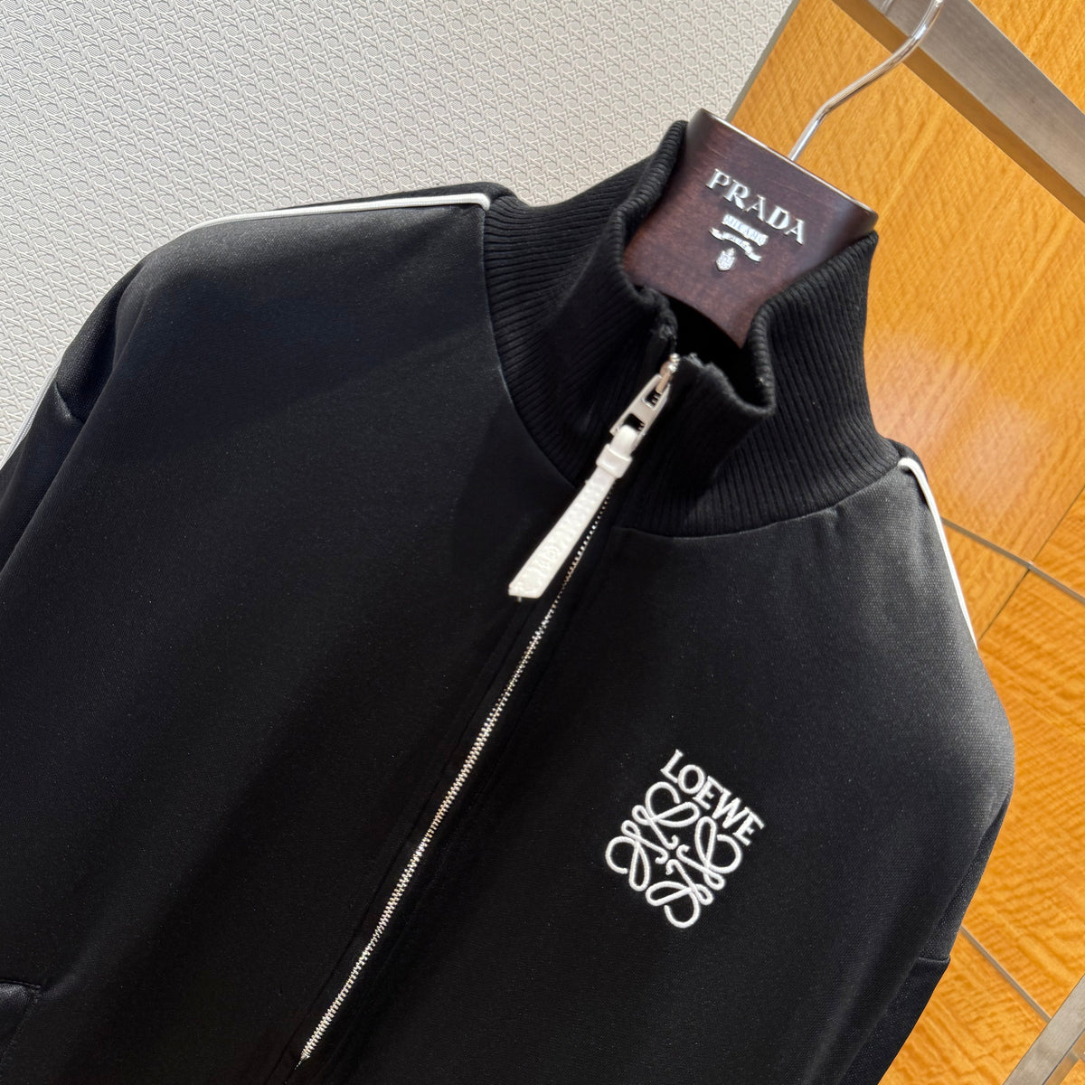 LOEW BOMBER