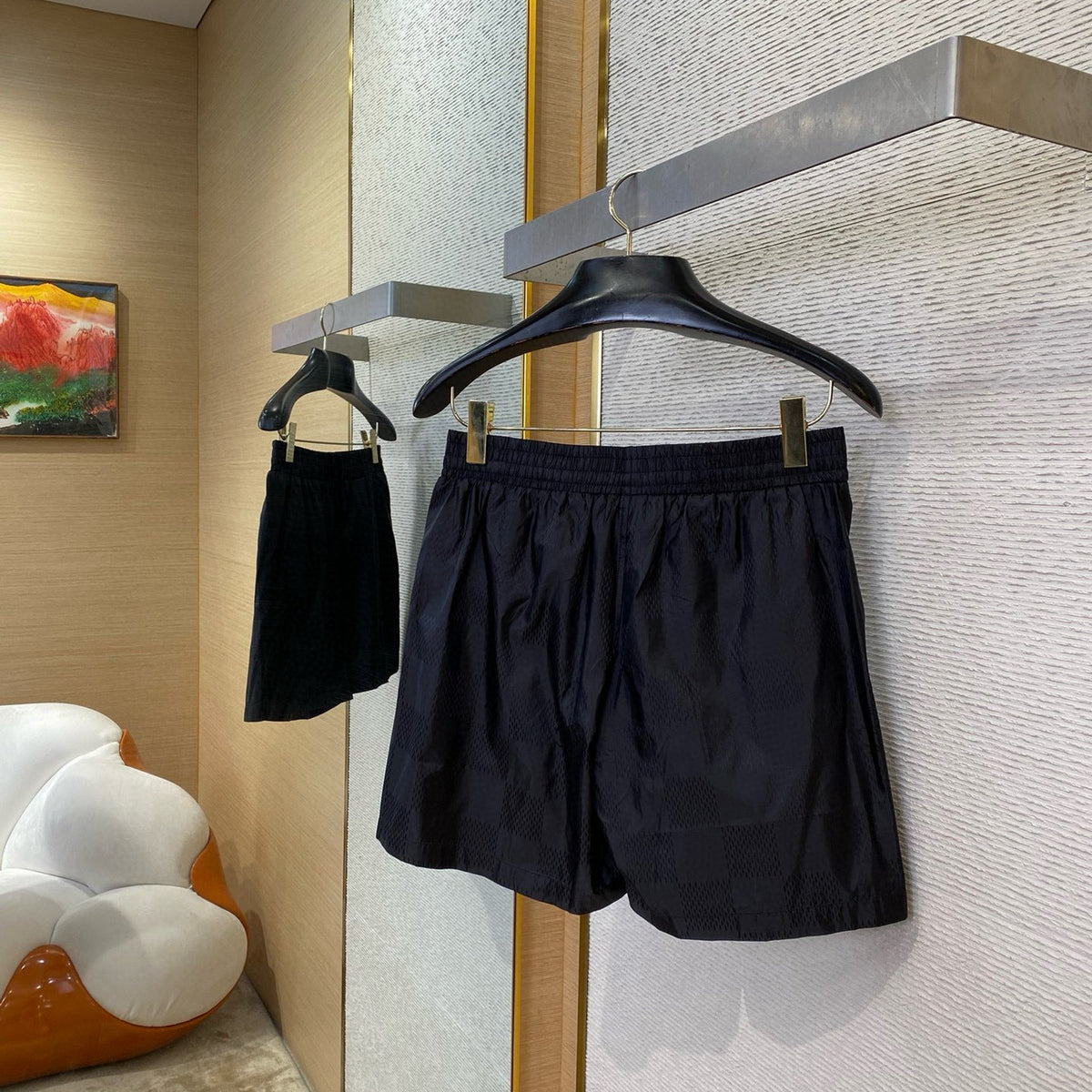 LOU SHORTS