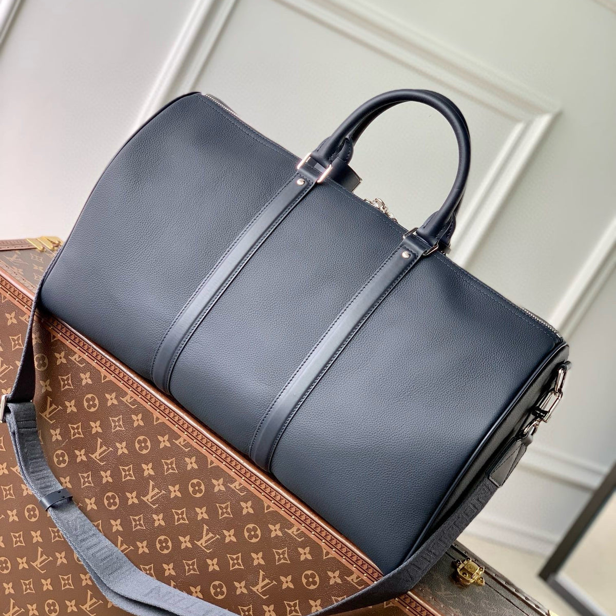 LOU KEEPALL BANDOULIÈRE 50 BAG