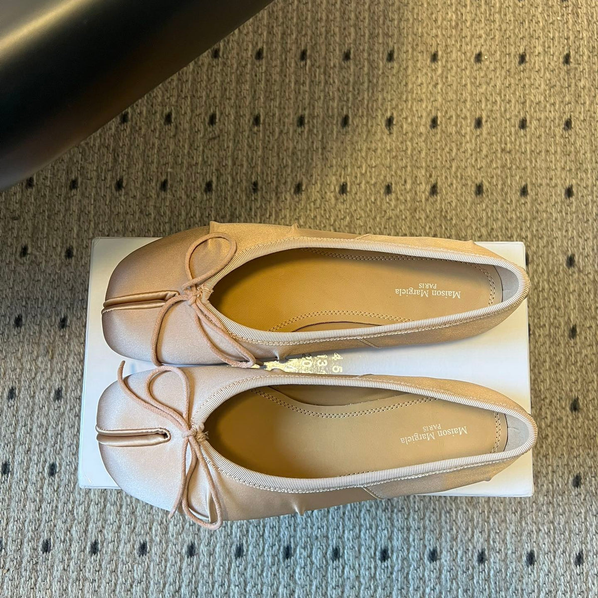 MAISON M TABI BALLET FLATS