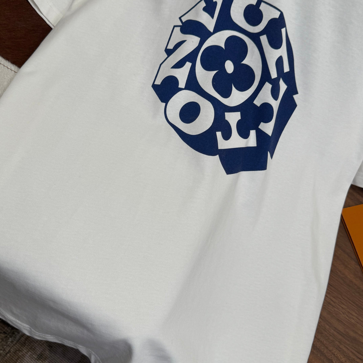 LOU T-SHIRT