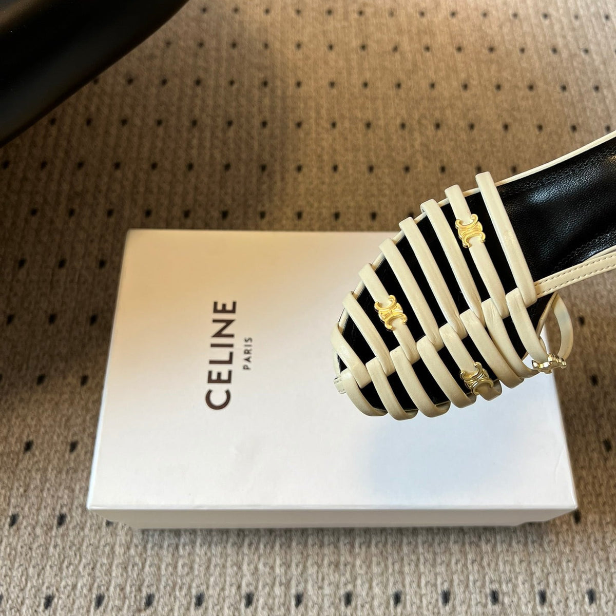 CEL HEELS