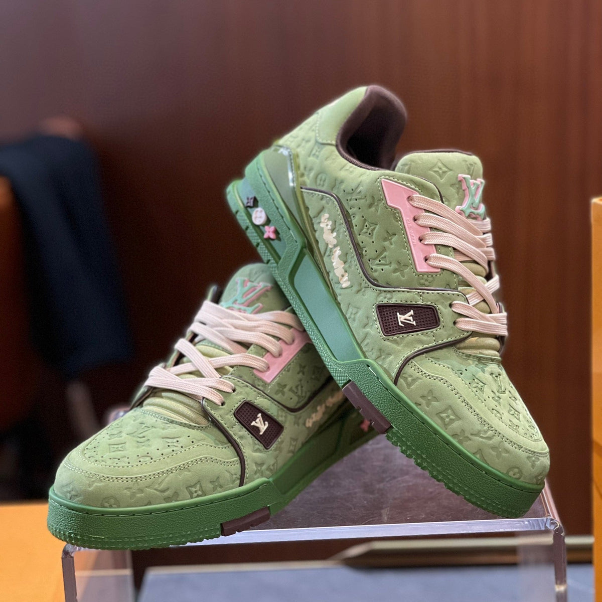 LOU TRAINERS