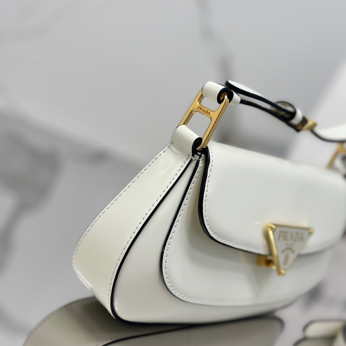 PD SHOULDER BAG