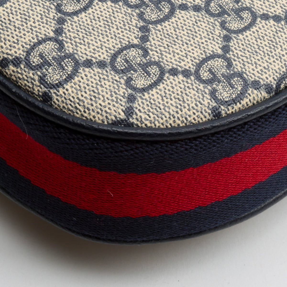 GUCCI Attache Small Shoulder Bag