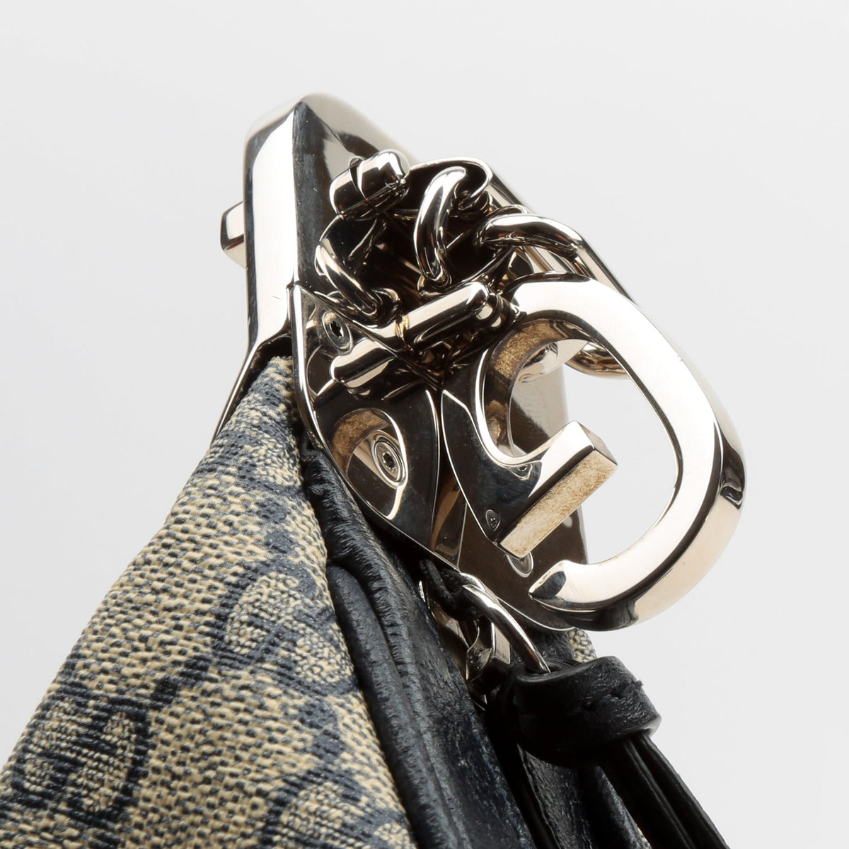 GUCCI Attache Small Shoulder Bag