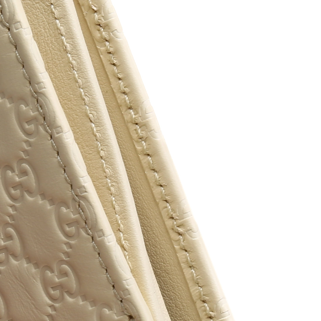 GUCCI Microguccissima Small Bifold Wallet - Cream