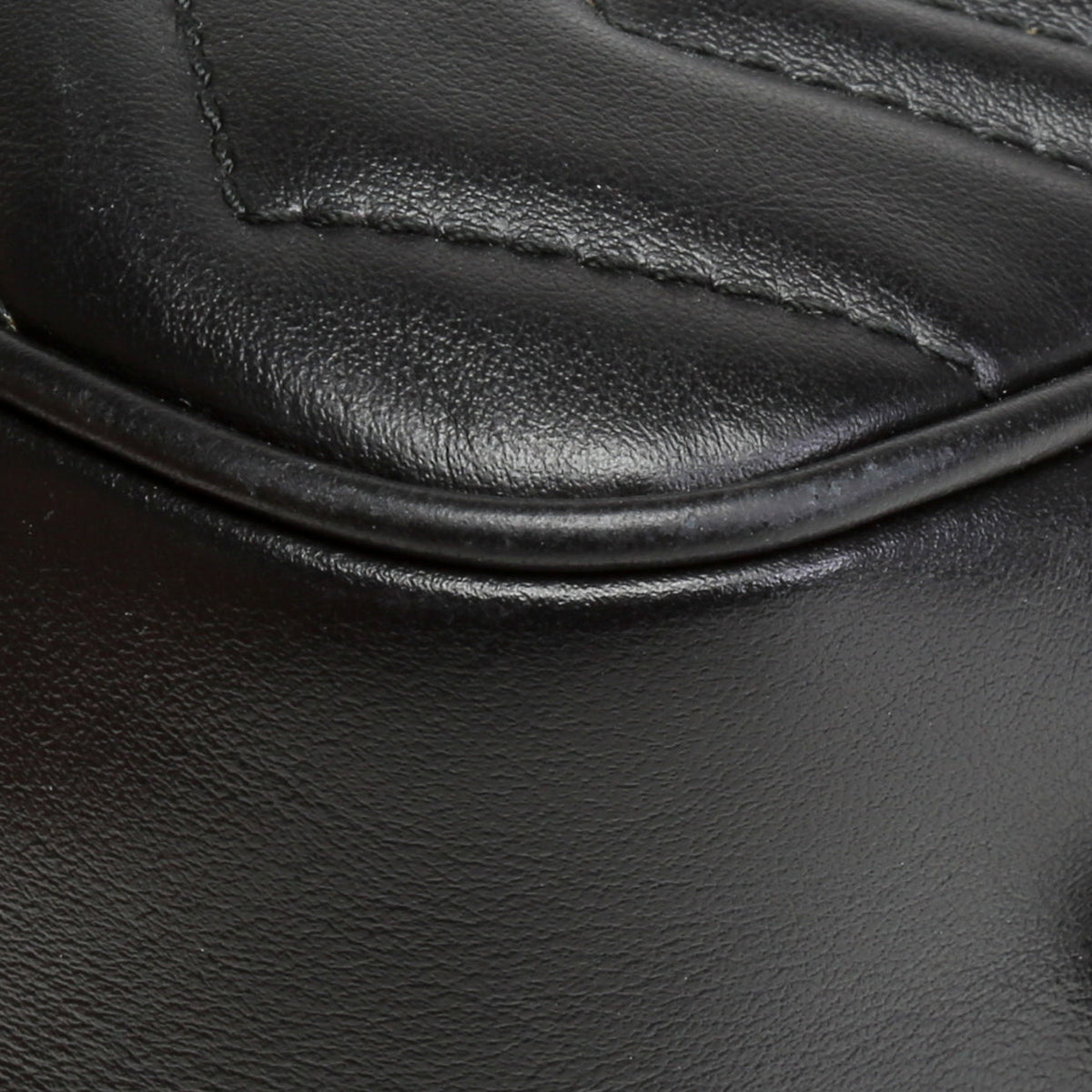 GUCCI GG Marmont Mini Shoulder Bag- Black