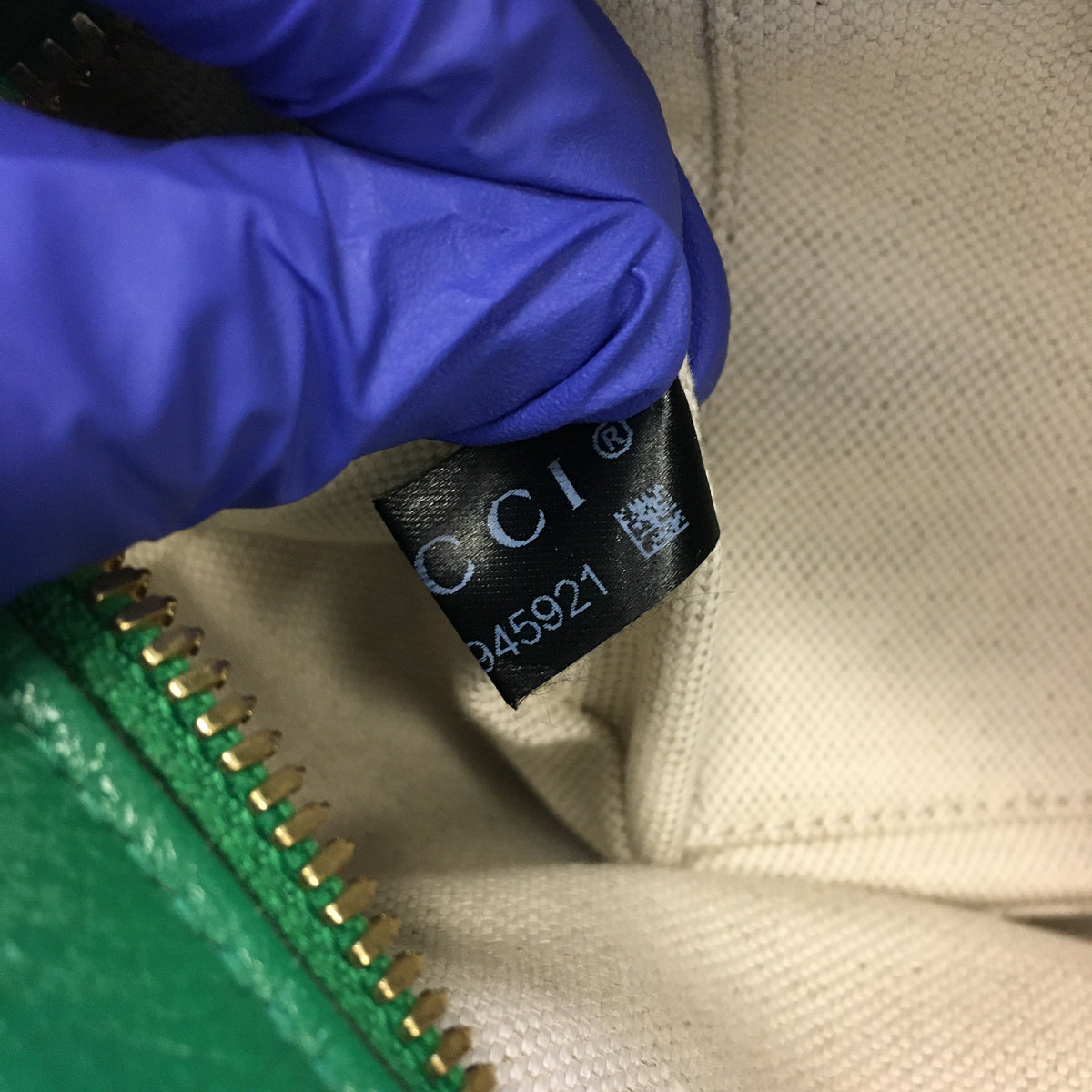 Gucci Green Leather Marmont Camera Bag Sku# 68878