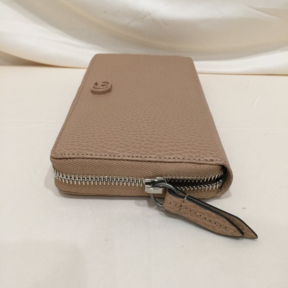Gucci GG Mocha Beige Leather Zippy Long Wallet Sku# 71975