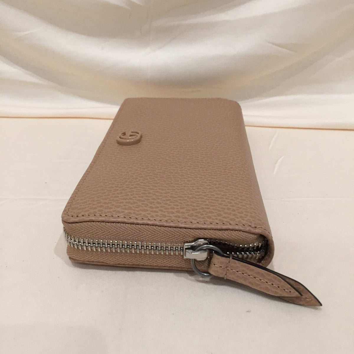 Gucci GG Mocha Beige Leather Zippy Long Wallet Sku# 71977