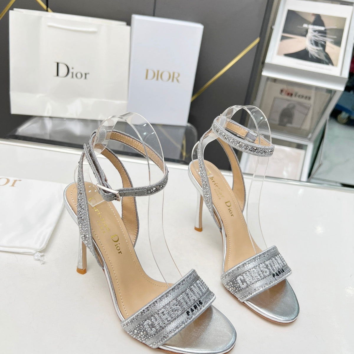 SE1106 DR Dway Heeled Sandal /  Size5-10