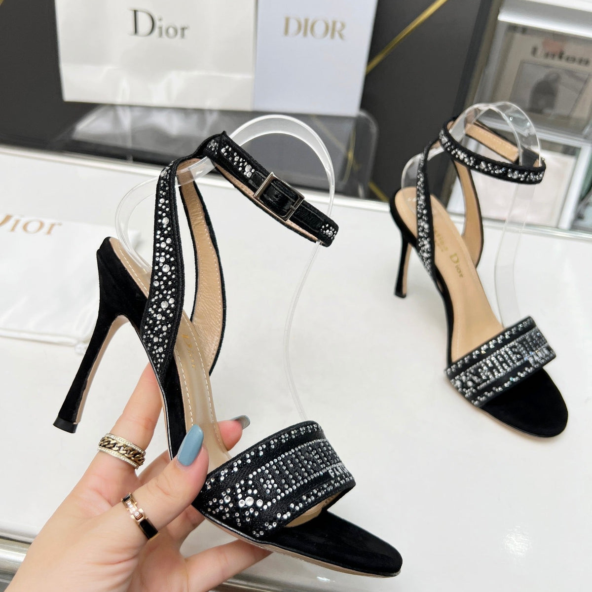 SE1109 DR Dway Heeled Sandal /  Size5-10