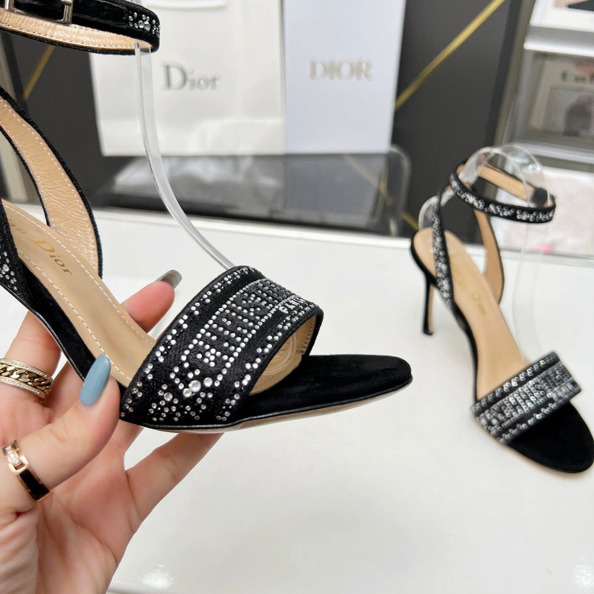 SE1109 DR Dway Heeled Sandal /  Size5-10