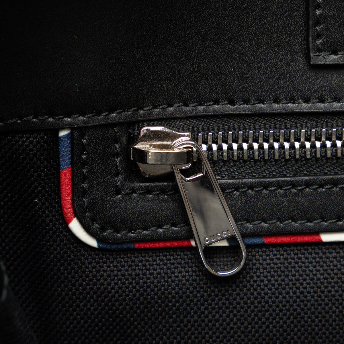 GUCCI GG Supreme Night Courrier Vertical Satchel