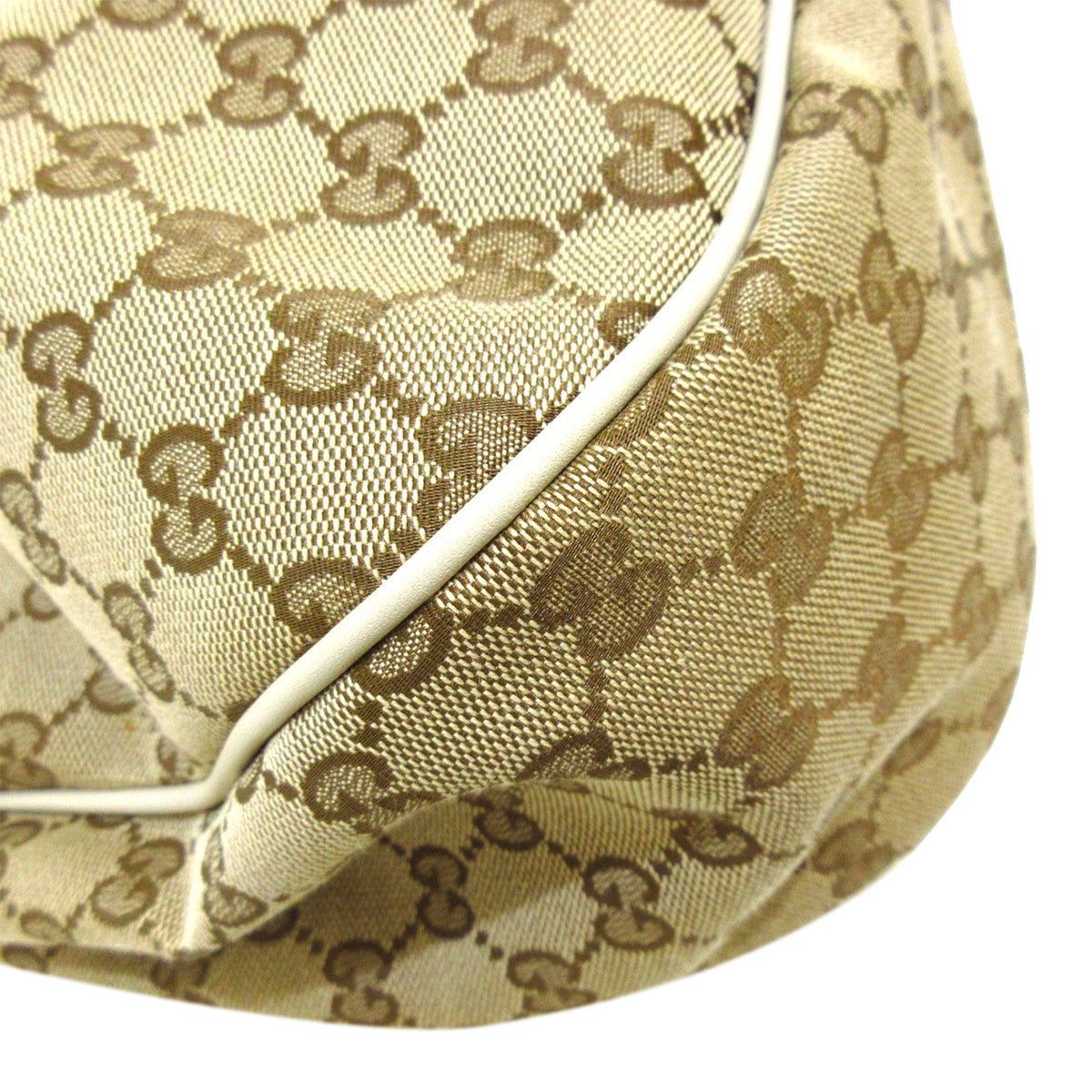 GUCCI GG Canvas Sukey Shoulder Bag