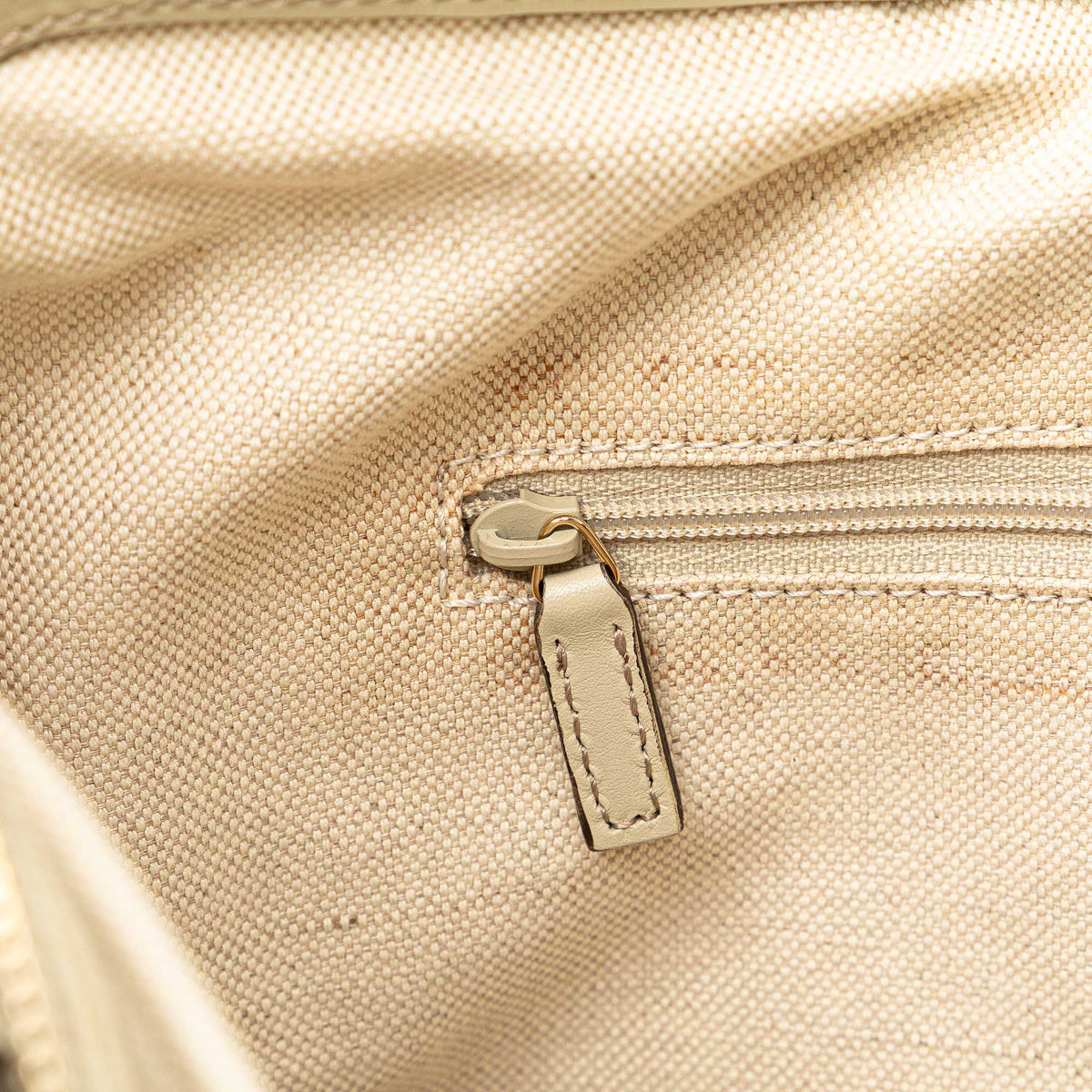 GUCCI GG Canvas Sukey Hobo Shoulder Bag