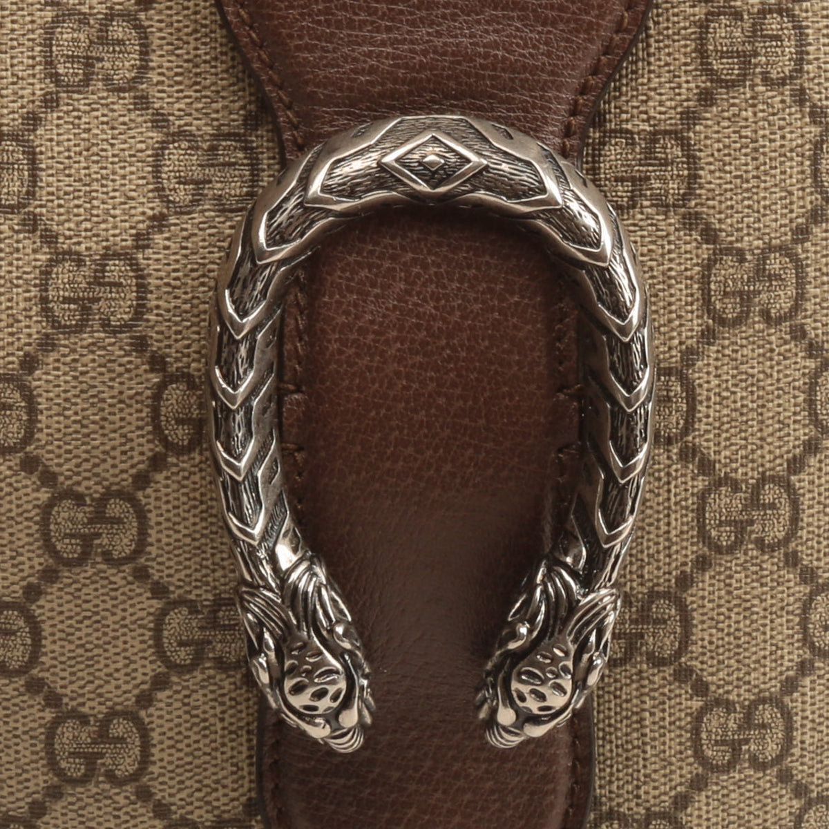 GUCCI GG Dionysus Bucket Bag