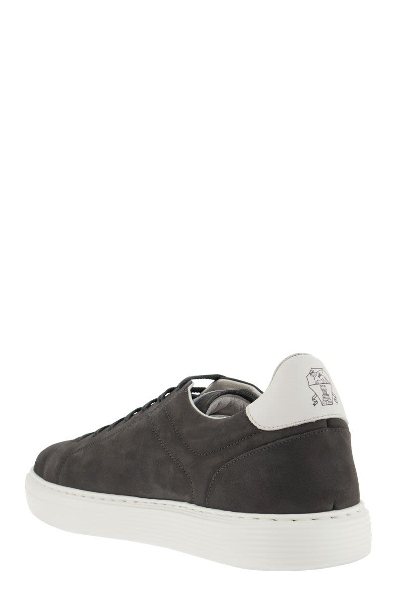 NUBUCK SNEAKERS