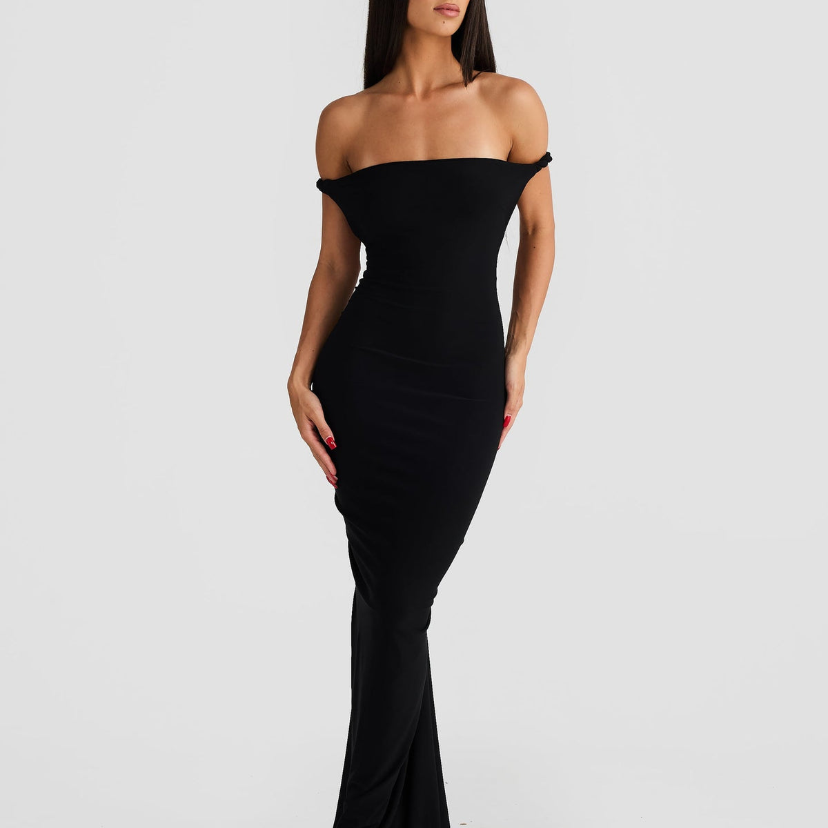 Linda | Maxi Dress with Asymmetric Neckline and Backless Detail