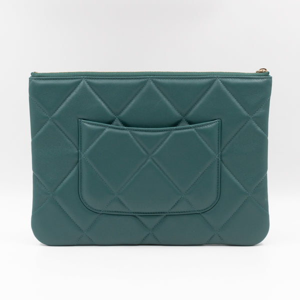 19 Pouch Large Teal Quilted Leather