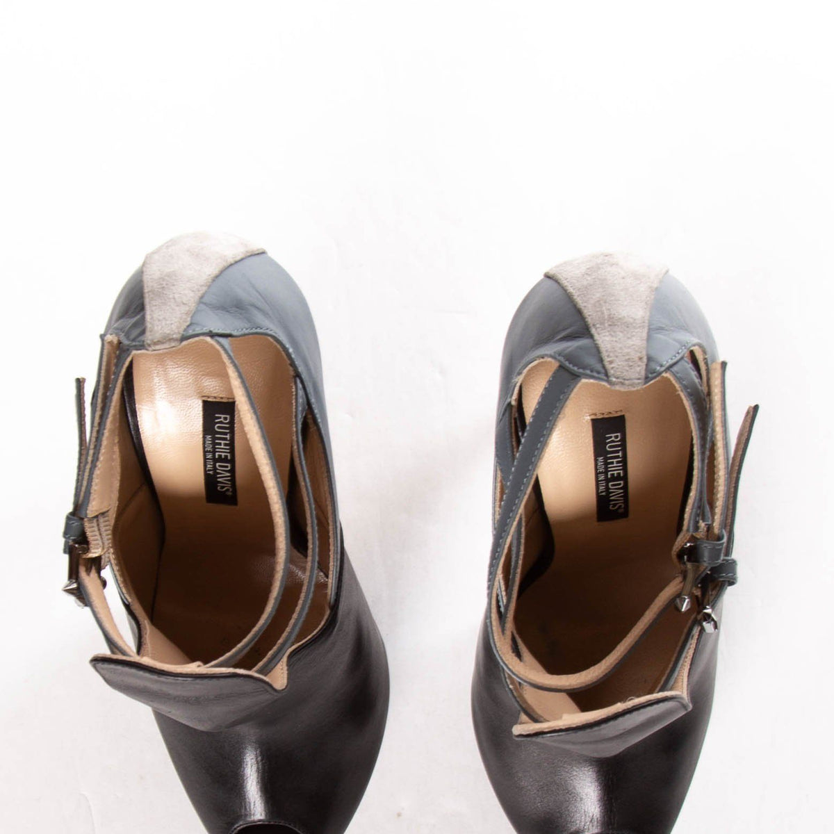 Ruthie Davis Black & Blue Peep-Toe Platform Pumps SZ 39
