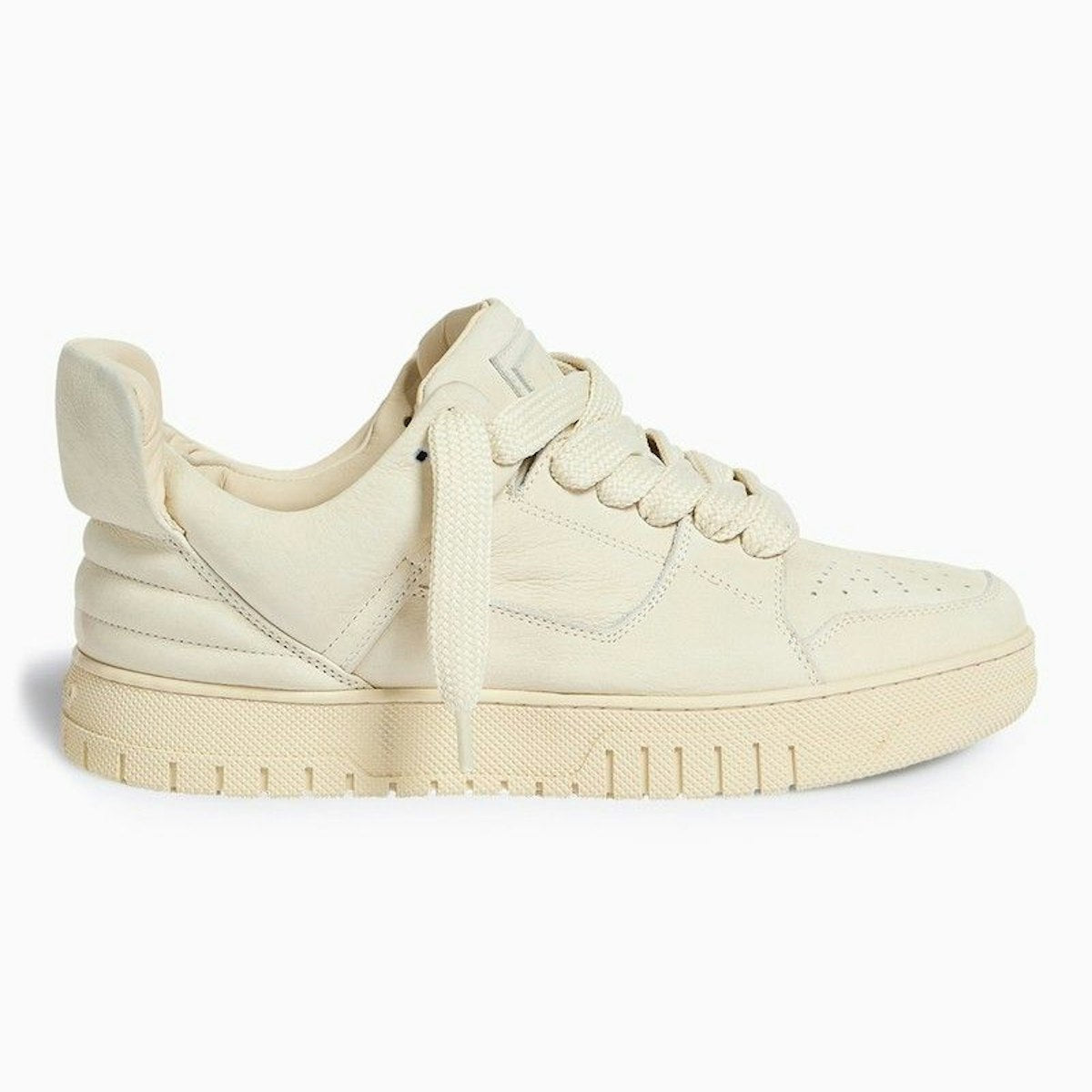SNEAKERS WITH SPOILER BONE