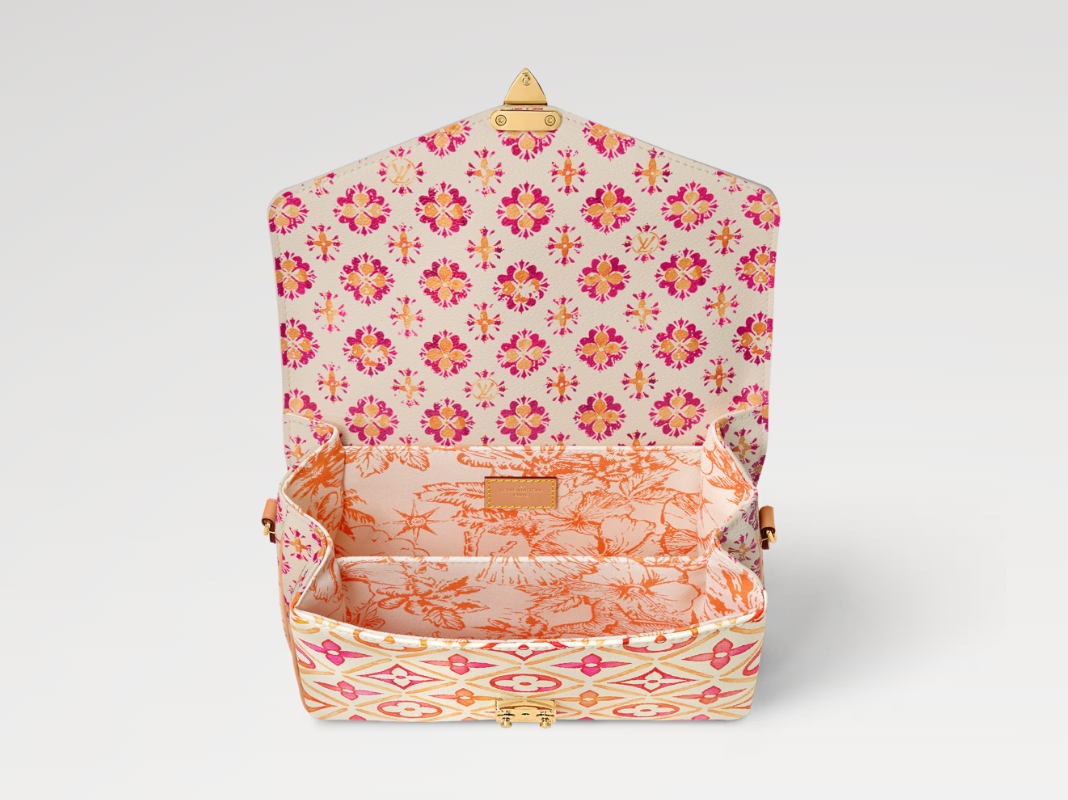Ava’s Mode Pochette Métis Other Monogram Coral