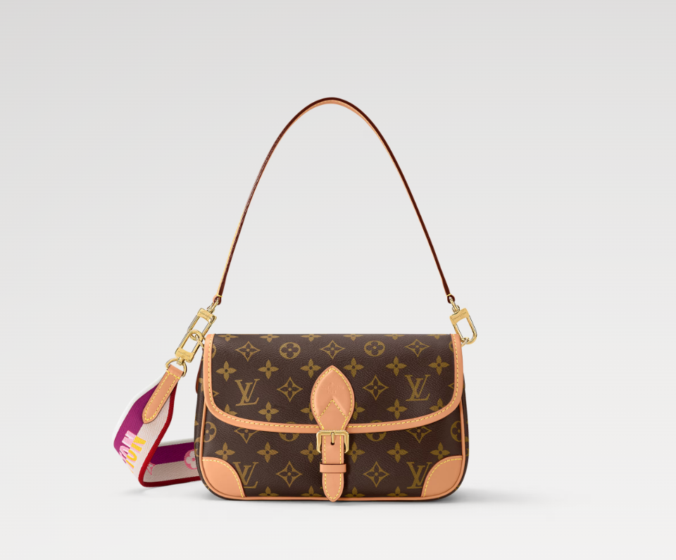 Ava’s Mode Diane Monogram