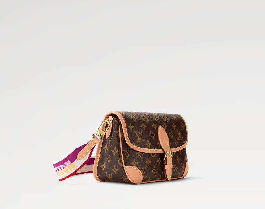 Ava’s Mode Diane Monogram