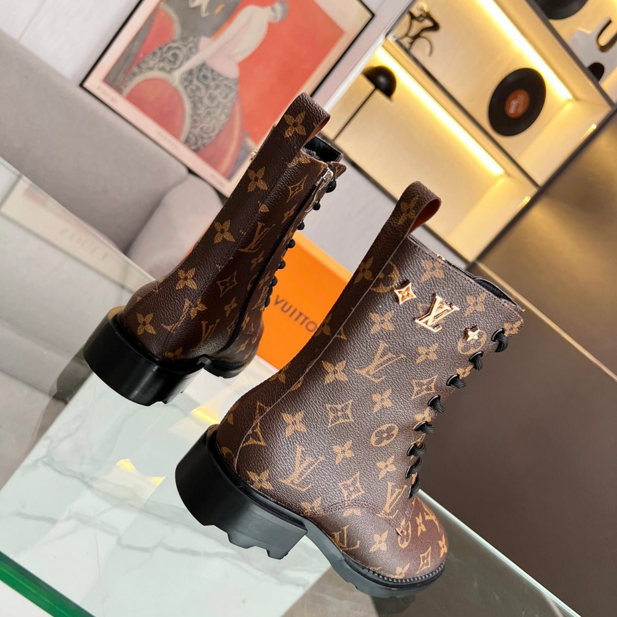 LV Women's Boots 202