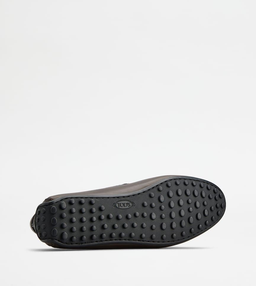LEATHER LOAFERS