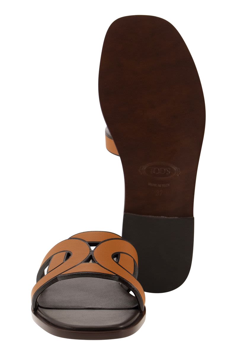 KATE FLAT SANDALS