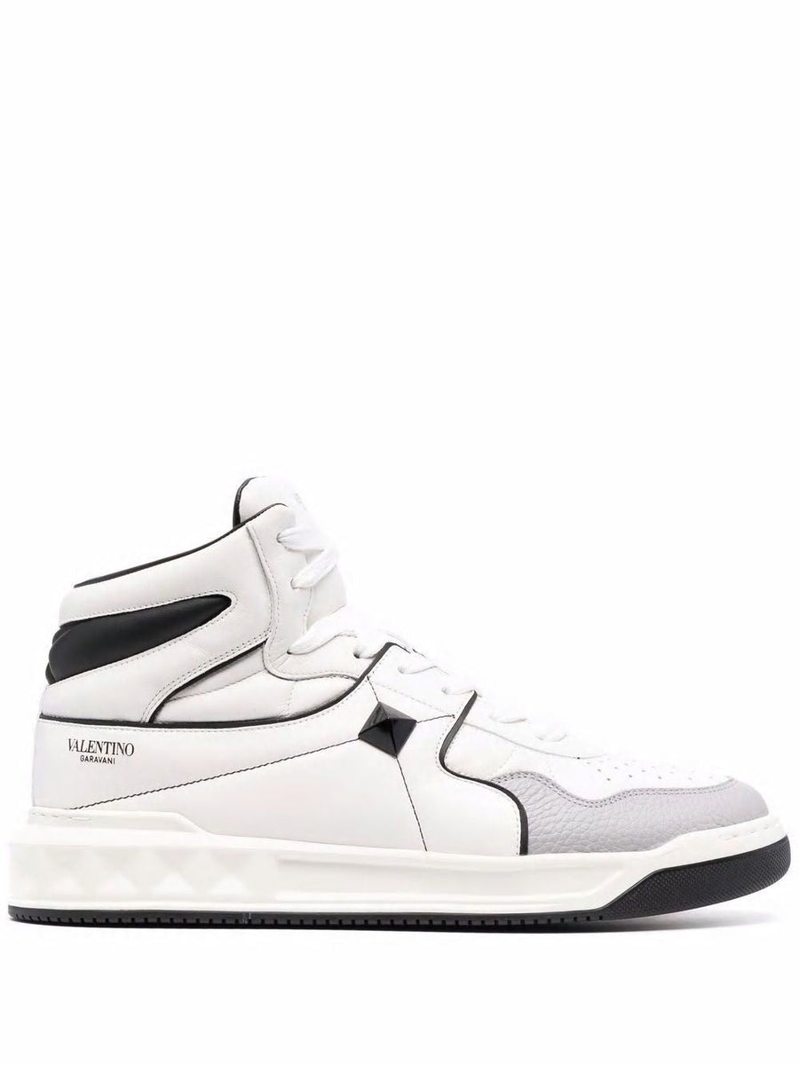 MID-TOP SNEAKER