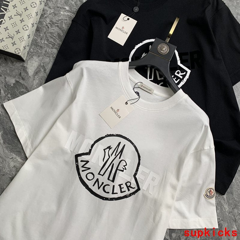 Moncler Luxury Cloth