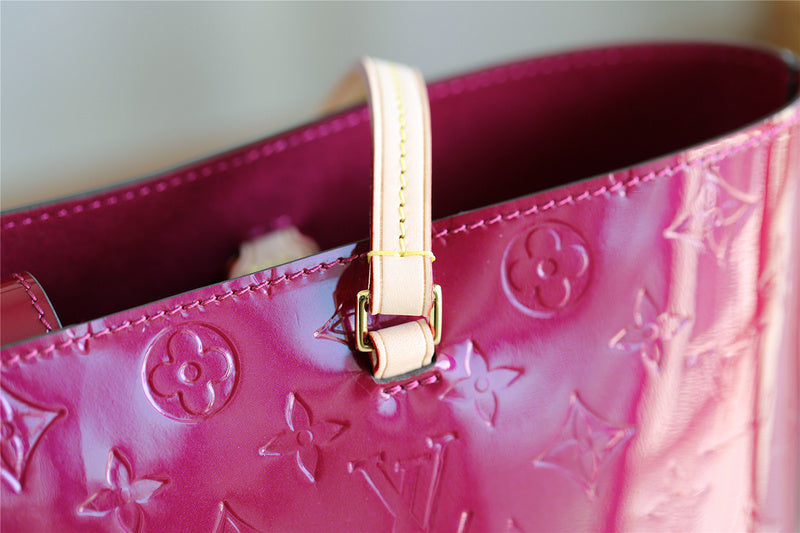 I W Fashion Lu-Vi bags - 8104