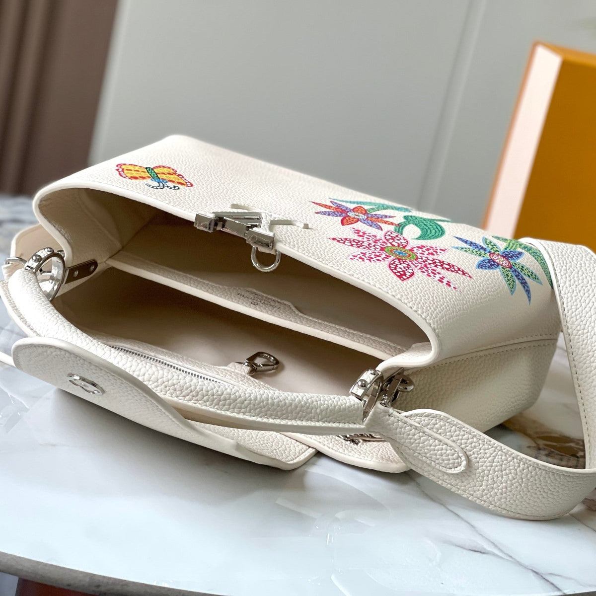 Elite Carryalls