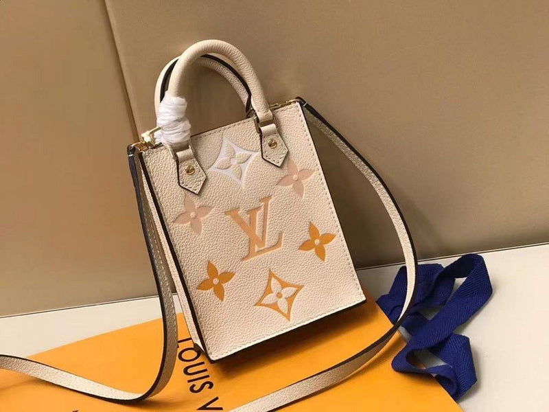 I W Fashion Lu-Vi bags - 17606