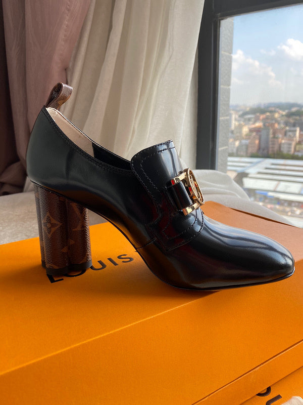 Louis Vuittion Luxury Shoes