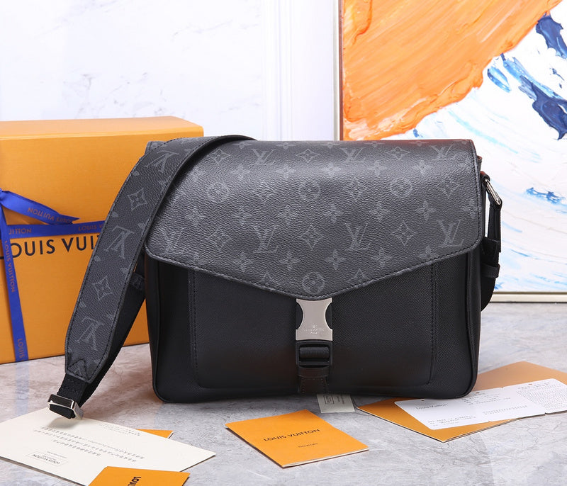 I W Fashion Lu-Vi bags - 17329