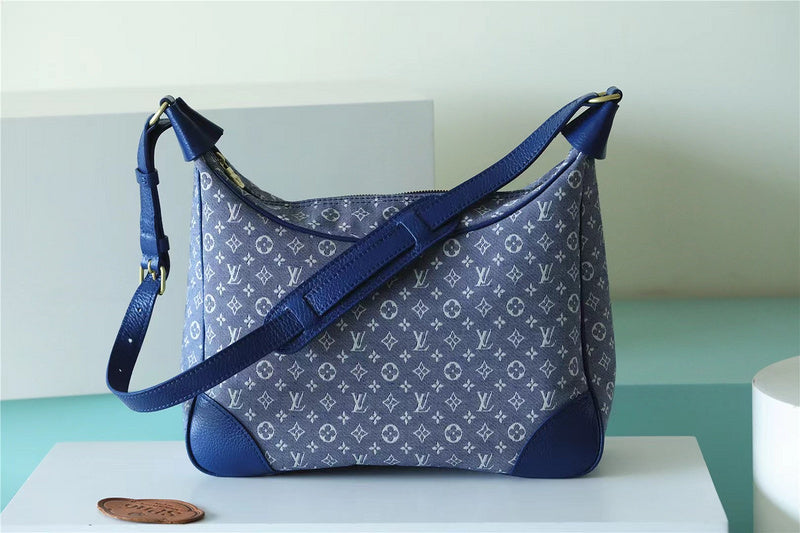 I W Fashion Lu-Vi bags - 9944