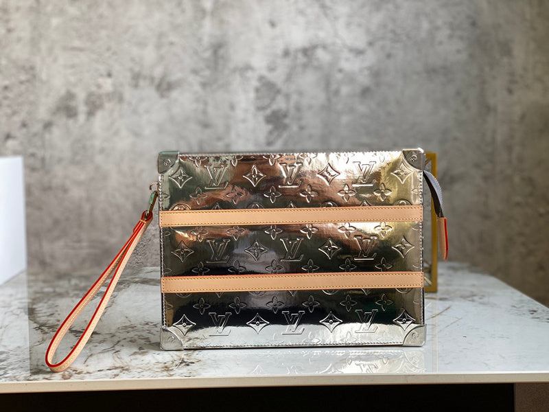 I W Fashion Lu-Vi bags - 17276