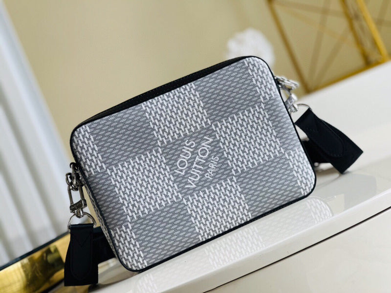 I W Fashion Lu-Vi bags - 17661