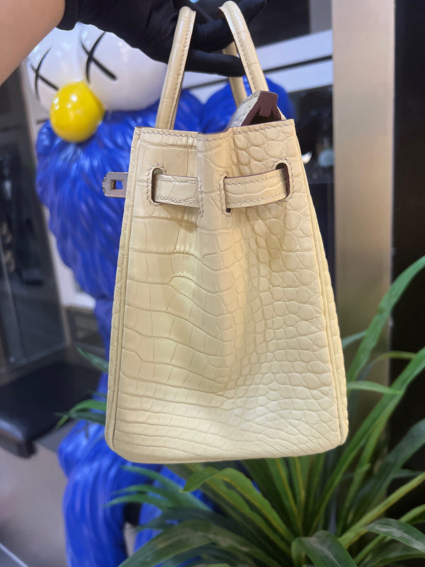 PHA - HMS Bags - 1520